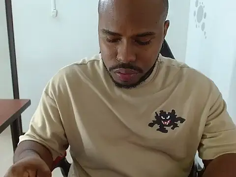 Alessandro Hamed online show from April 1, 1:52 pm