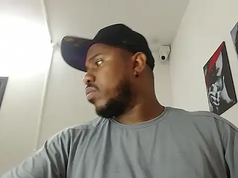 Alessandro Hamed online show from April 14, 1:33 pm