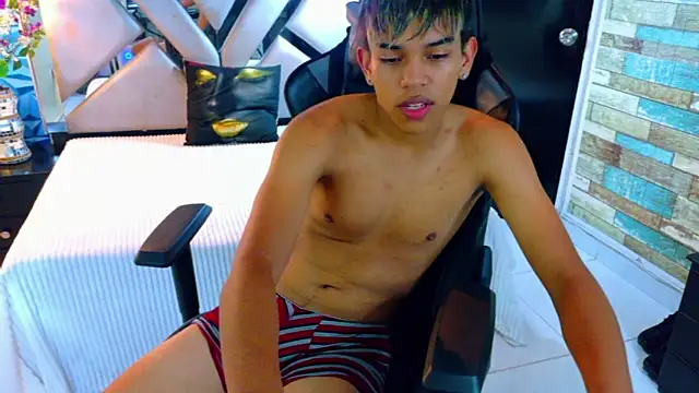 Cris Judd online show from April 3, 12:46 pm