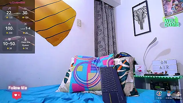 Max Parkerr online show from March 31, 3:47 pm