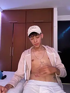 Milo Gunnar online show from March 30, 7:48 pm