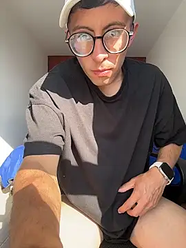 LeonBlazze online show from April 12, 8:54 pm