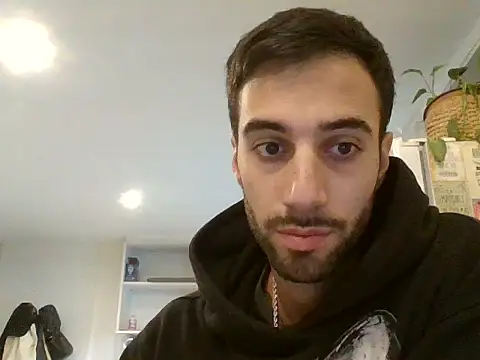 SantinnoVale online show from April 7, 1:49 am