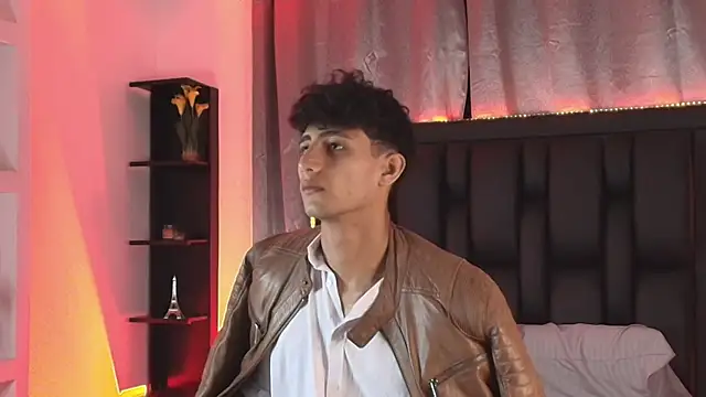 MaxiimoRomano  online show from June 22, 4:11 pm