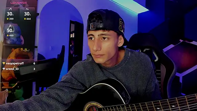 MaxiimoRomano  online show from July 28, 8:52 pm