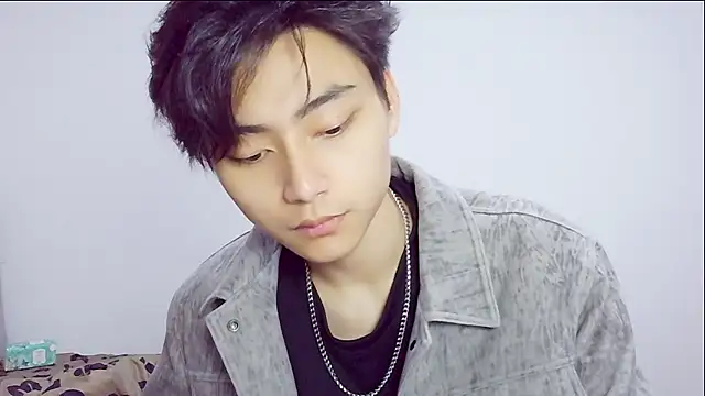 XX-XIUXIU online show from April 4, 2:47 pm