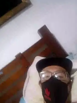 Amberes12 online show from April 4, 6:43 am