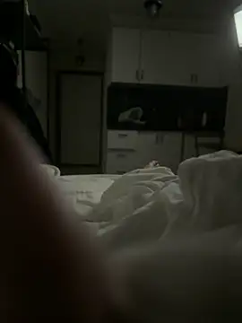 Emirr10 online show from March 23, 1:33 am