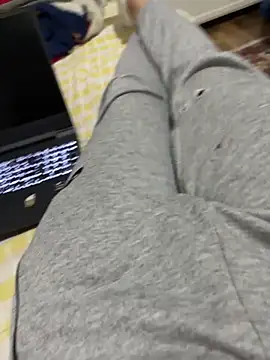 Emirr10 online show from April 7, 5:24 pm