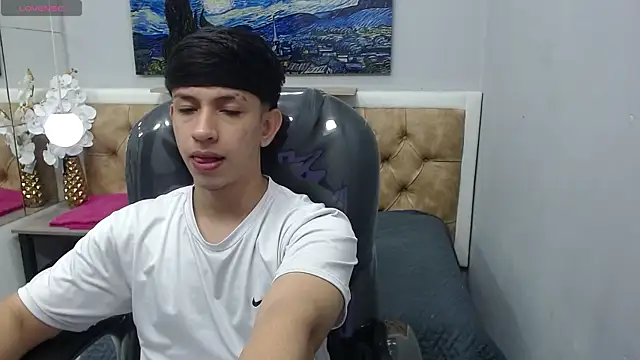 AdrianFranko online show from April 10, 1:40 pm