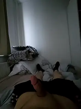 OssiBigCum online show from April 6, 1:34 pm