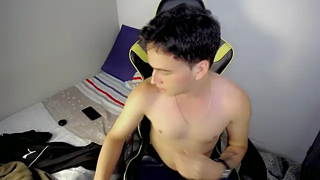 Mathias twinkk online show from March 24, 8:35 pm