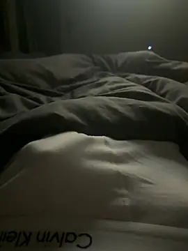 zoladj online show from April 16, 10:56 pm