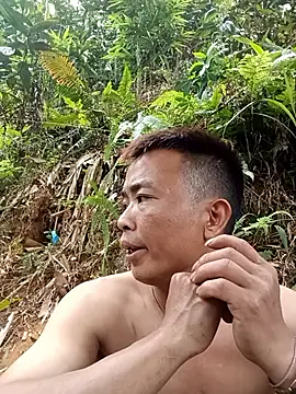 boy-pho- online show from April 20, 4:59 am