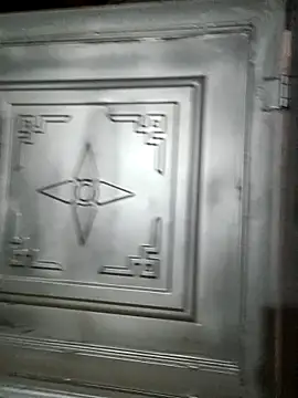 boy-pho- online show from March 24, 12:21 pm