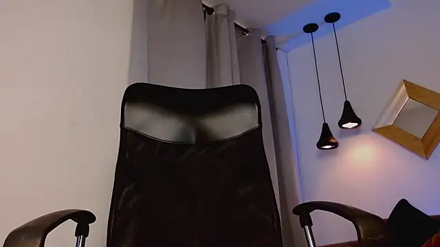 thiagosterling online show from May 27, 1:57 am