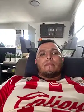 HOTB0Y18 online show from April 12, 10:54 pm