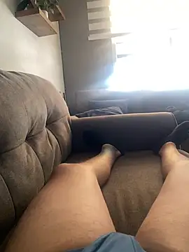 HOTB0Y18 online show from July 14, 4:57 pm
