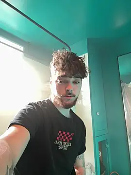 dommydom7177 online show from March 24, 8:46 pm