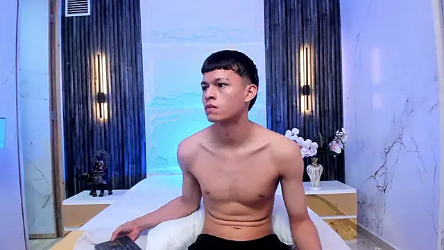 Apolo jonnes online show from April 10, 6:20 am