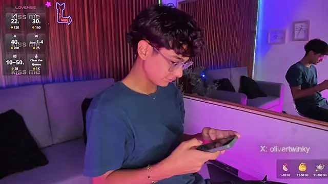 Oliver20   online show from March 29, 4:45 am