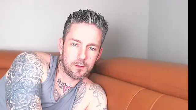 SkylarrGrey online show from April 2, 8:16 pm