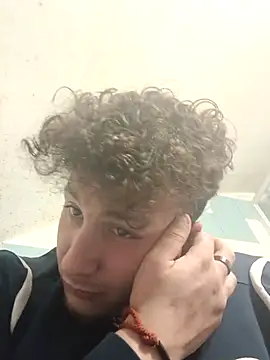 Baby122440 online show from April 6, 12:29 am