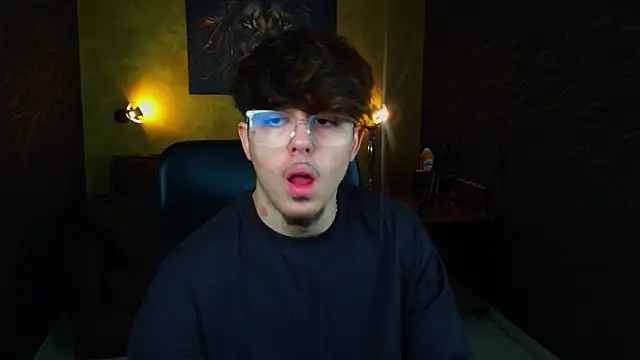 BodhiHayes online show from March 27, 6:06 am