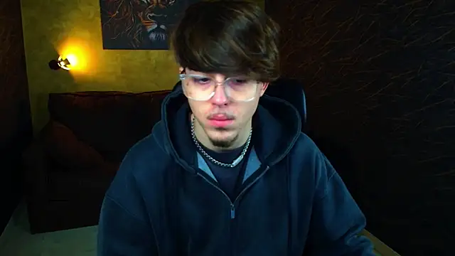 BodhiHayes online show from March 24, 5:12 am