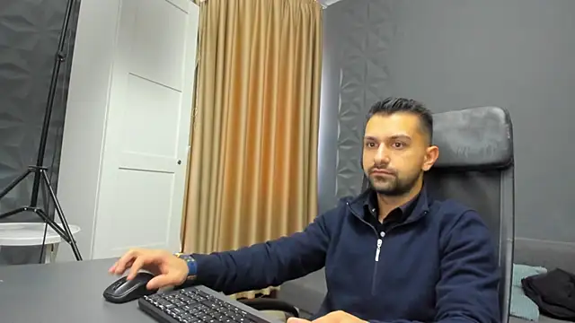 BryceReign online show from March 27, 5:44 am