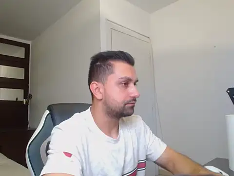 BryceReign online show from April 9, 5:05 am