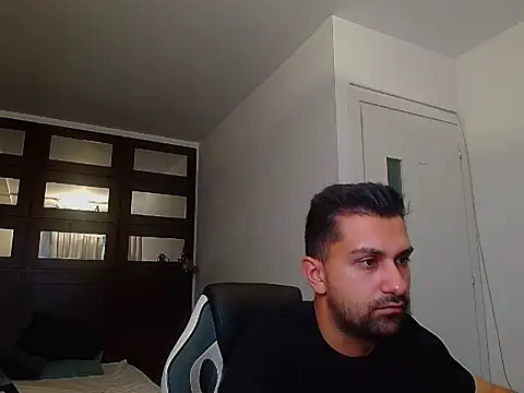 BryceReign online show from May 26, 4:41 am