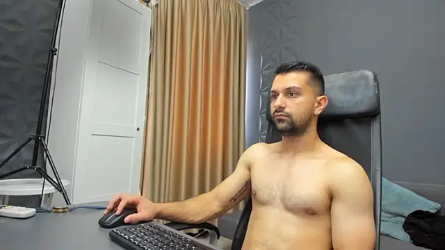 BryceReign online show from March 30, 8:48 am