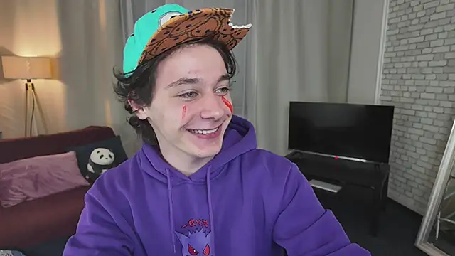 KevinStrike online show from March 31, 7:26 pm