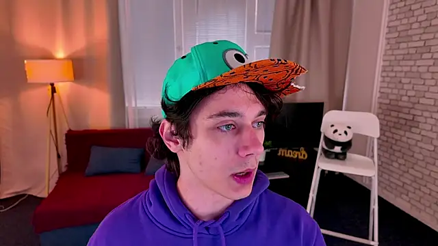 KevinStrike online show from April 15, 6:57 am