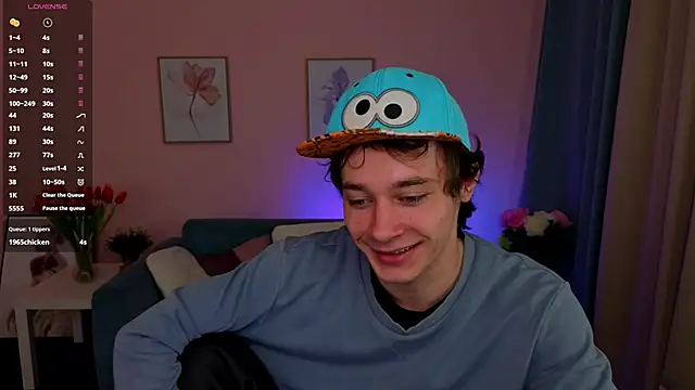 KevinStrike online show from April 11, 6:42 am