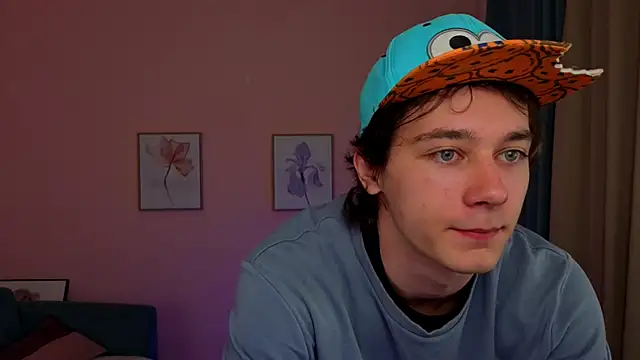 KevinStrike online show from April 11, 7:45 am