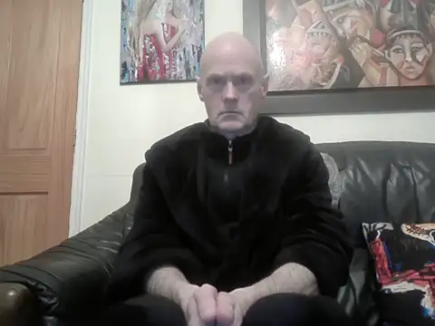 Useless Wanker online show from April 14, 9:25 pm