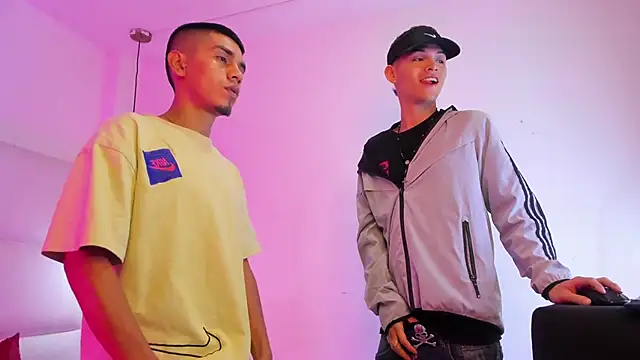 your d0ll1 online show from April 16, 1:00 pm