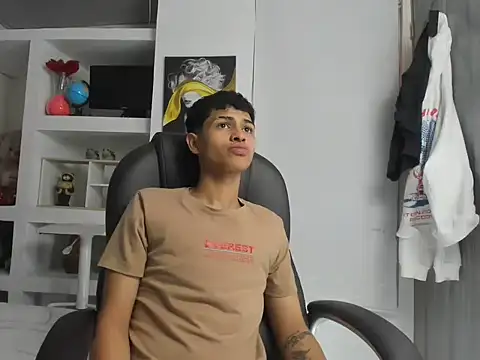 Nico Viper  online show from March 21, 7:18 pm