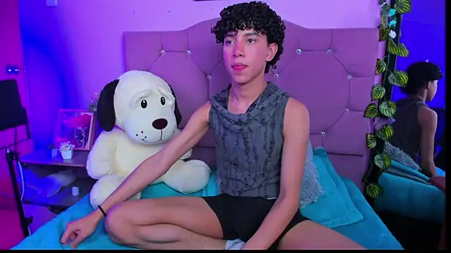 artemis jones online show from April 1, 8:06 pm