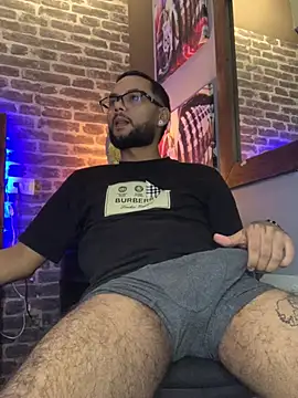 KyleJoss30 online show from March 31, 9:38 pm