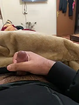 yassineamri online show from April 13, 7:25 pm