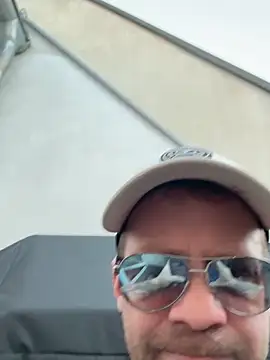 stefhart online show from April 11, 5:27 pm