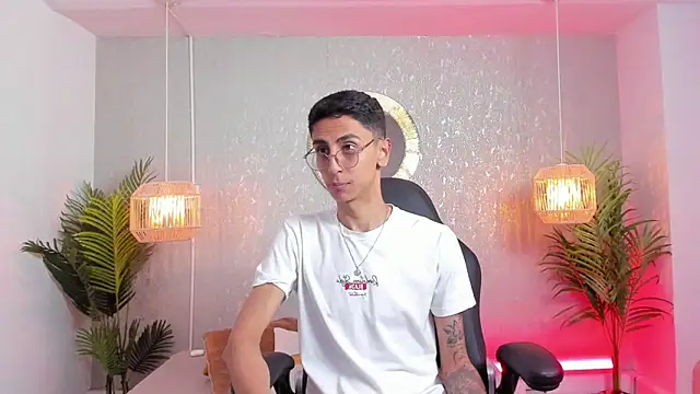 Gio carangi online show from April 7, 2:55 am