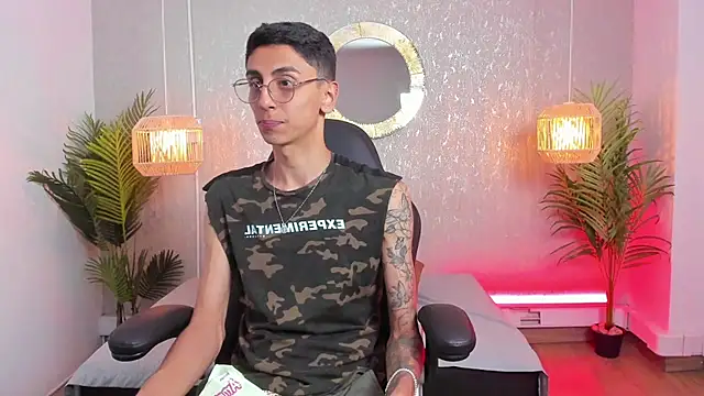 Gio carangi online show from April 8, 2:56 am