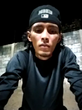 spittermasterpig1 online show from April 6, 4:46 am