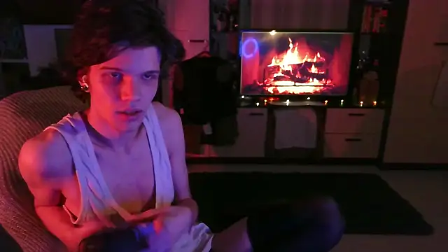 Lucius Mo online show from April 13, 8:53 pm