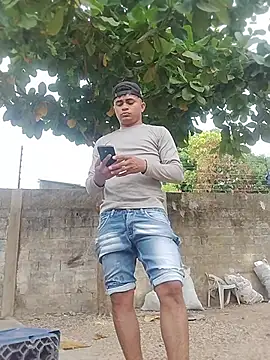 HOTRAINYGOLDEN online show from April 6, 11:44 am