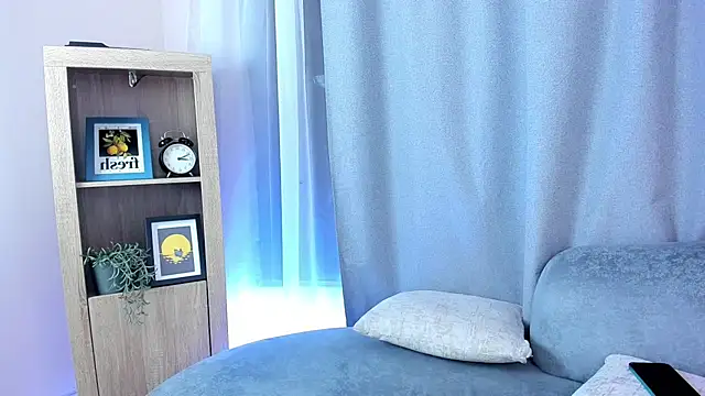 dennis hills online show from April 4, 12:13 pm